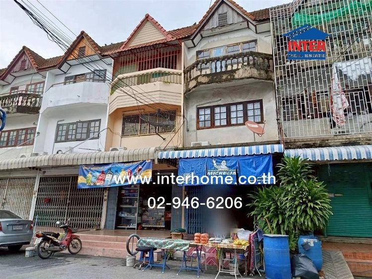 ตึกแถว 3 ชั้น 18 ตร.ว. หมู่บ้านรุ่งเรือง ใกล้สถานีรถไฟฟ้าBTSอุดมสุข ซอยสุขุมวิท68 ถนนสรรพาวุธ ถนนซอยกุศลศิลป์ เขตพระโขนง กรุงเทพมหานคร