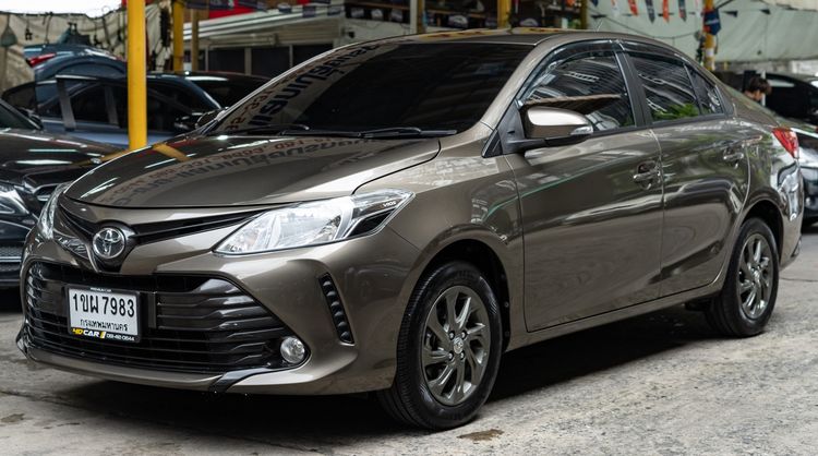 Toyota Vios 2017 1.5 E Sedan เบนซิน ไม่ติดแก๊ส เกียร์อัตโนมัติ น้ำตาล รูปที่ 2