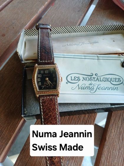 นาฬิกา 4 เหลี่ยม Vintage สองเข็มครึ่ง Boyside สำหรับคนข้อมือเล็กหรือ สุภาพสตรี มีพรายน้ำ Swiss Made รูปที่ 3