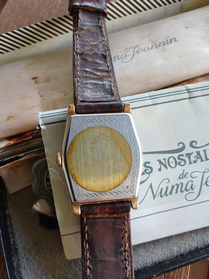 นาฬิกา 4 เหลี่ยม Vintage สองเข็มครึ่ง Boyside สำหรับคนข้อมือเล็กหรือ สุภาพสตรี มีพรายน้ำ Swiss Made รูปที่ 7