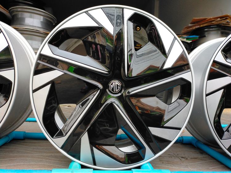 แม็กmg ขอบ17ป้ายแดง สีเดิม ใส่ mg5 mg ep mg hs ,mg zs ev รูปที่ 3
