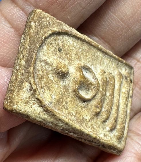 🙏พระสมเด็จพิมพ์ทรงเจดีย์ มวลสารเยอะ🙏พระสมเด็จพิมพ์ใหญ่บิ่นเดิม เนื้อดีพิมพ์ดี องค์ละ1550 รูปที่ 6