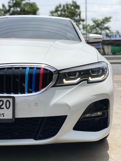 BMW Series 3 2021 320d Sedan ดีเซล ไม่ติดแก๊ส เกียร์อัตโนมัติ ขาว รูปที่ 3