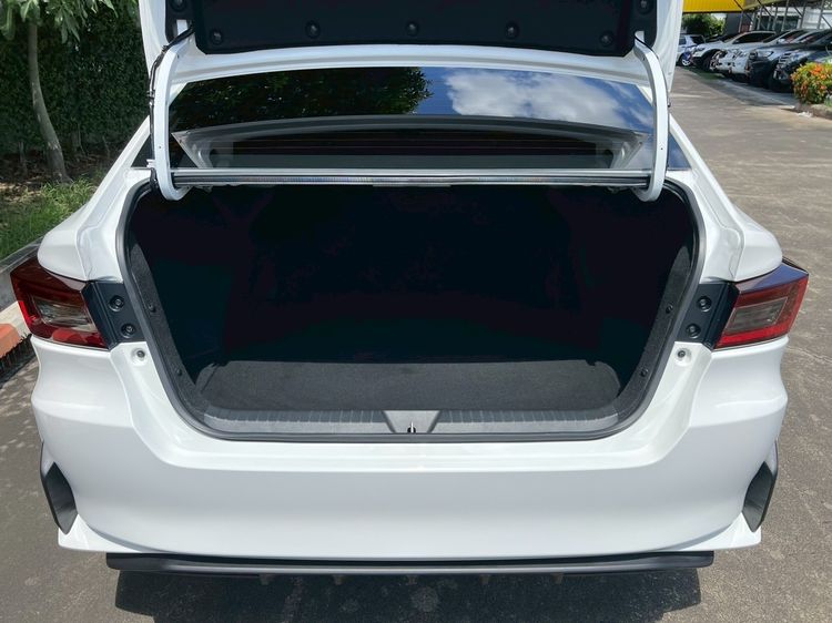 Toyota Yaris ATIV 2022 1.2 Smart Sedan เบนซิน ไม่ติดแก๊ส เกียร์อัตโนมัติ ขาว รูปที่ 3