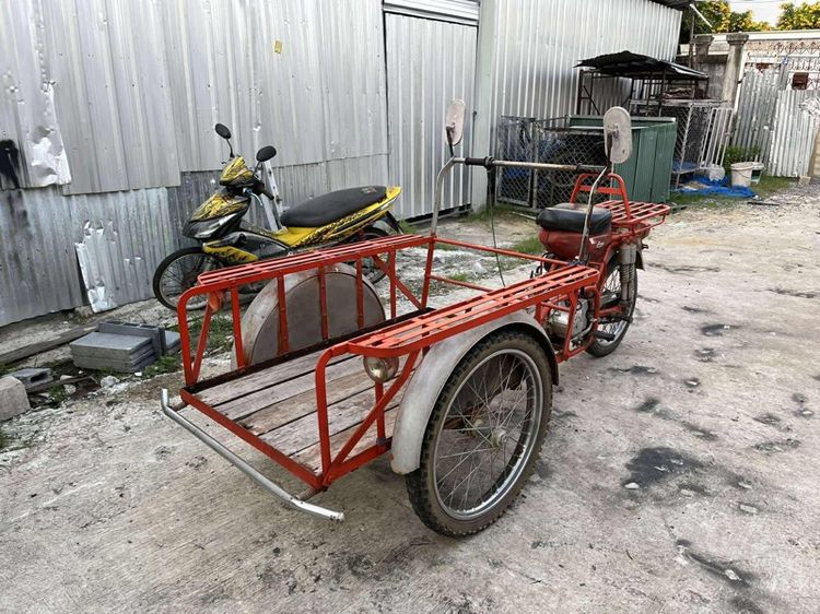 ซาเล้ง 3ล้อ  เครื่อง 4 จังหวะหาใช้งานคุ้มๆ