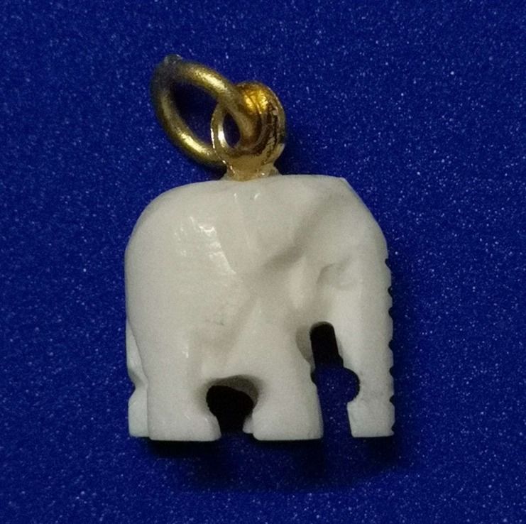 จี้ช้างเผือก แกะสลัก เนื้อหยกขาว ขนาด 1 ซม. เสริมอำนาจบารมี รูปที่ 3