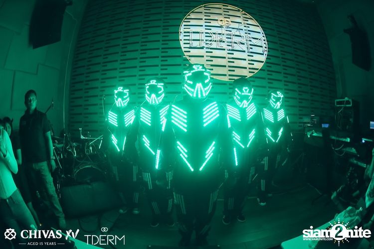 รับงานแสดงโชว์ LED คุมด้วยระบบซิงก์กับเพลงพร้อมกับอุปกรณ์สุดอลัง รูปที่ 10