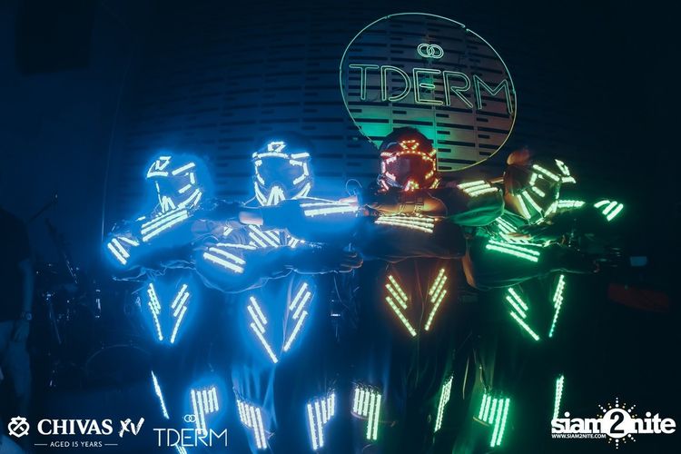 รับงานแสดงโชว์ LED คุมด้วยระบบซิงก์กับเพลงพร้อมกับอุปกรณ์สุดอลัง รูปที่ 9