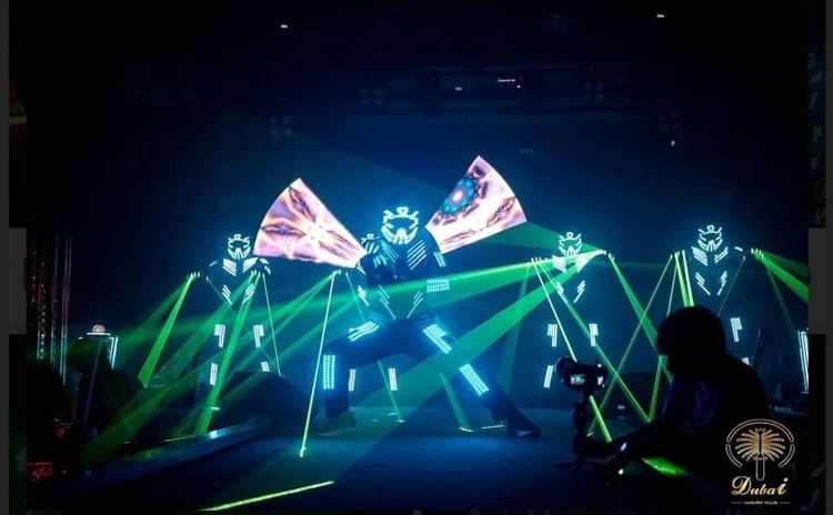 รับงานแสดงโชว์ LED คุมด้วยระบบซิงก์กับเพลงพร้อมกับอุปกรณ์สุดอลัง รูปที่ 12