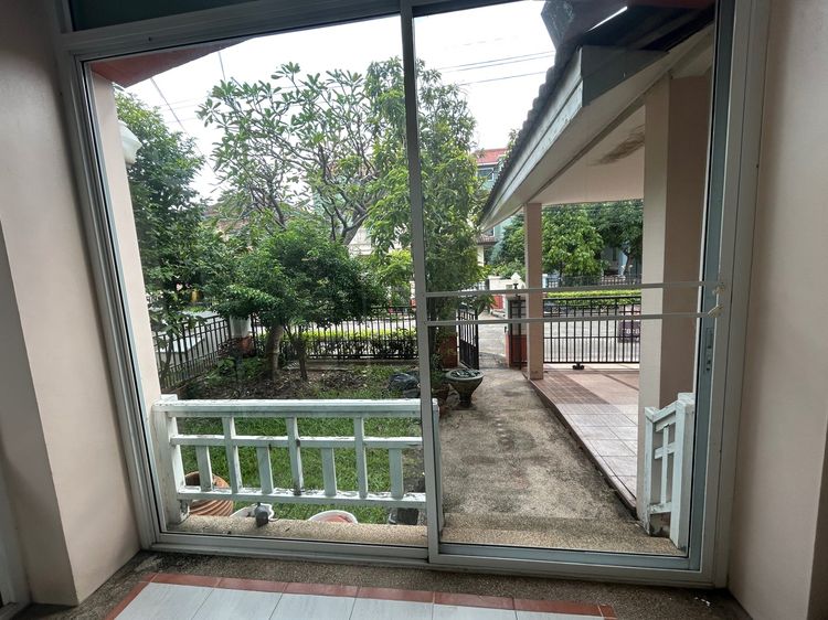 มีบางส่วน บ้านเดี่ยว มัณฑณา 2 พระราม9-วงแหวน  (บ้านมือสอง) รูปที่ 2