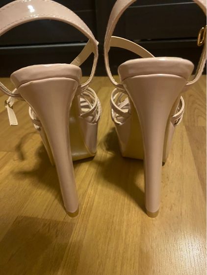 รองเท้าส้นสูง รูปที่ 3