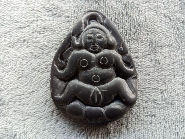 แม่เป๋อ (หินแกะ)