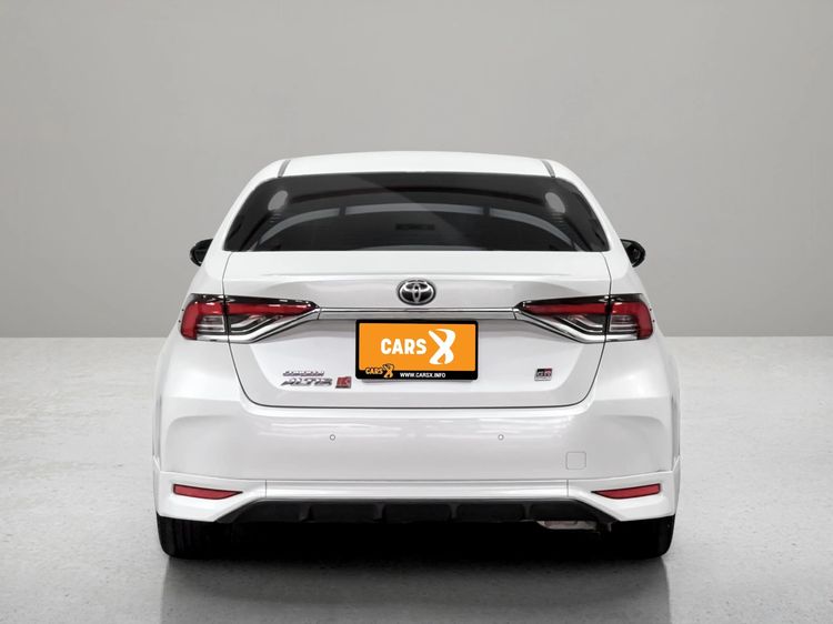 Toyota Altis 2022 1.8 GR Sport CVT Sedan เบนซิน ไม่ติดแก๊ส เกียร์อัตโนมัติ ขาว รูปที่ 4