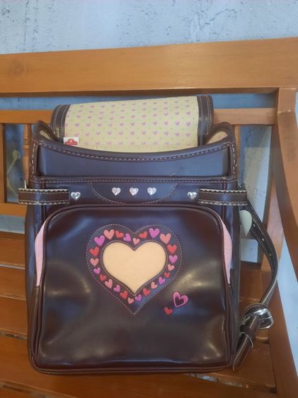 กระเป๋าหนังสะพาย มือสอง