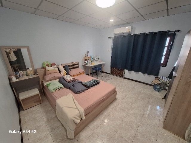 ตกแต่งครบ ขายทาวน์เฮ้าส์ 3 ชั้นราคาถูกพร้อมเฟอร์นิเจอร์เข้าอยู่ได้เลย รูปที่ 4