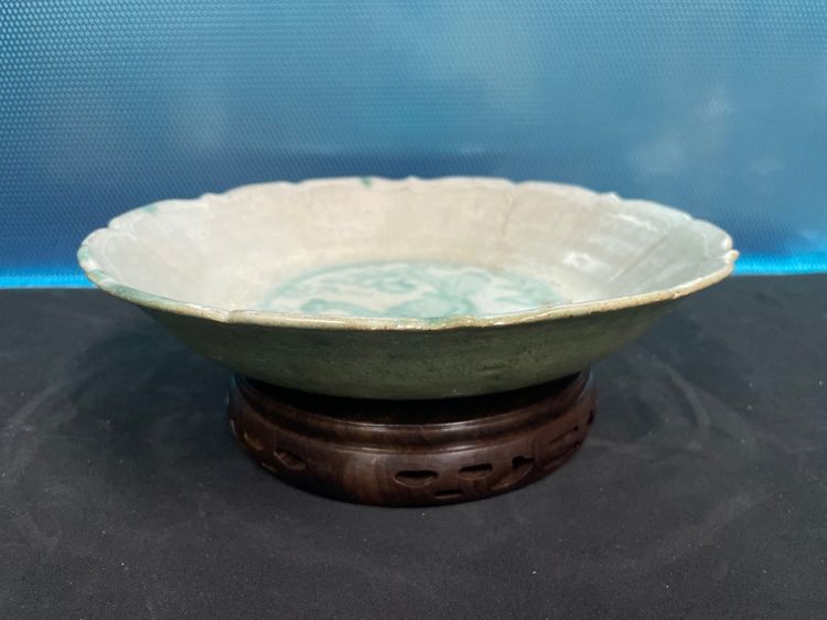 จานลายนกยูง เตาก่อดอน เมาะลำเลิง พม่า พุทธศตวรรษที่ 21 ขนาด 9.5 นิ้ว สมบูรณ์ รูปที่ 3