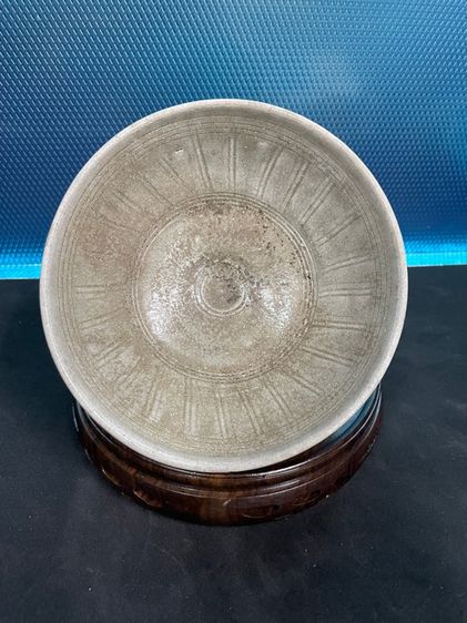 เซรามิคเก่า ถ้วยสังคโลกเคลือบเขียว 5.5 นิ้ว สมบูรณ์