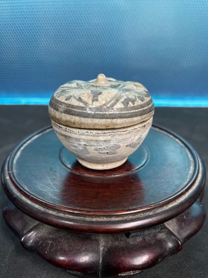 กระปุกลายดำใต้เคลือบ เตาบ้านป่ายาง ศรีสัชนาลัย พ.21 รูปที่ 2