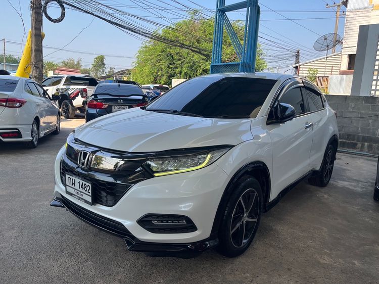 รถ Honda HR-V 1.8 RS สี ขาว