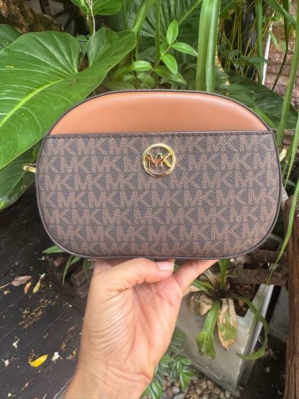 กระเป๋า MK