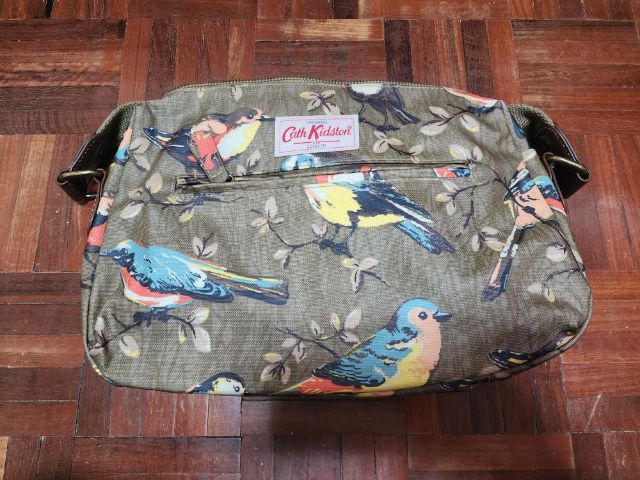 กระเป๋าสะพาย Cath Kidston