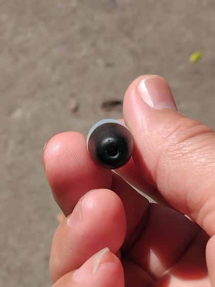 หิน 2 สี สีขาวสลับดำ ทรงรี สีงดงามมากเม็ดนี้ โทนเข้มๆ ขนาดยาวประมาณ 1.5 เม็ดกำลังสวย มีน้ำหนัก หินแท้ เก่ามาก หายากมากๆๆๆๆ ชิ้นนี้นำเข้ามาจา รูปที่ 3