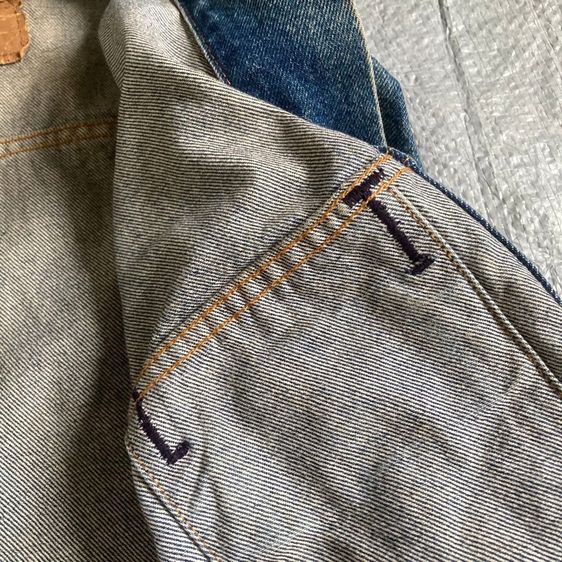 Levi’s 505 Jacket แคนาดา แท้ 💯 size วัดจริงขนาด อก 20 ยาว 24 ไหล่ 17 แขน 22.5 นิ้ว แซ็กดำ สภาพดีมาก สีเฟดสวย ดีเทลสวยหายากน่าสะสมครับ รูปที่ 8