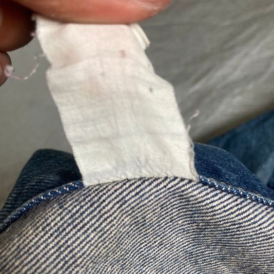 Levi’s 505 Jacket แคนาดา แท้ 💯 size วัดจริงขนาด อก 20 ยาว 24 ไหล่ 17 แขน 22.5 นิ้ว แซ็กดำ สภาพดีมาก สีเฟดสวย ดีเทลสวยหายากน่าสะสมครับ รูปที่ 5