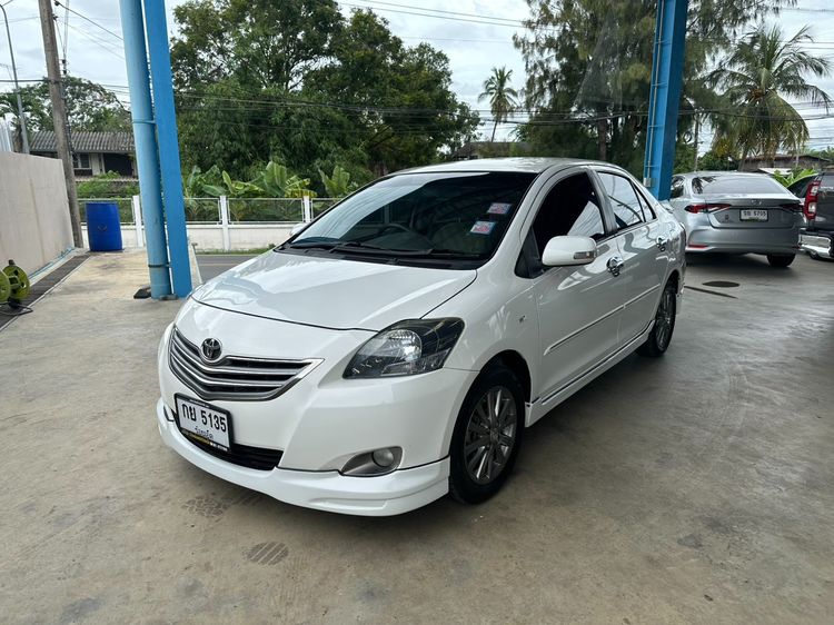 รถ Toyota Vios 1.5 G สี ขาว