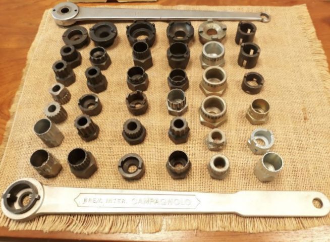 ตัวถอดเฟืองและเครื่องมือจักรยานวินเทจ มีหลายรูปแบบ Regina Suntour Shimano Atom Everest Zeus Normandy Millard etc. ส่งลงทะเบียนฟรี รูปที่ 2