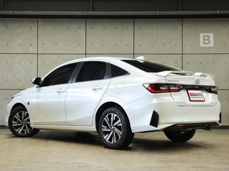 Toyota Yaris ATIV 2023 1.2 Premium Sedan เบนซิน ไม่ติดแก๊ส เกียร์อัตโนมัติ ขาว รูปที่ 4