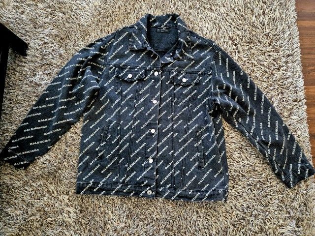 เสื้อ jacket balenciaga สภาพใหม่ ส่งฟรี รูปที่ 2