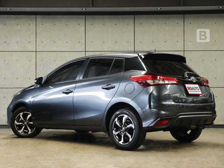 Toyota Yaris 2023 1.2 Smart Sedan เบนซิน ไม่ติดแก๊ส เกียร์อัตโนมัติ เทา รูปที่ 4