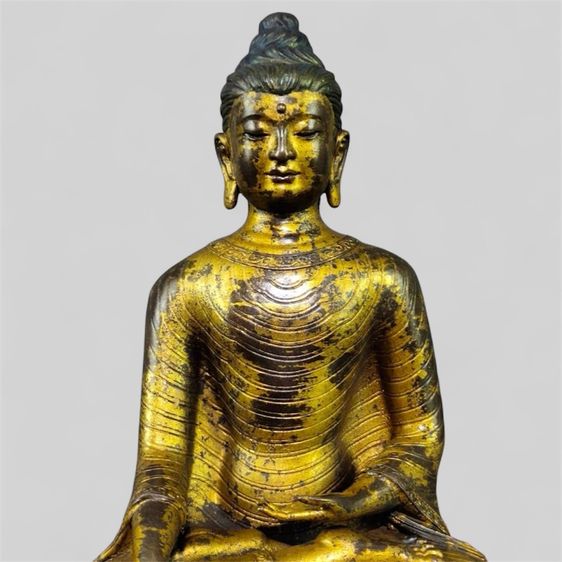 🕉️ พระพุทธรูปศากยมุนีโบราณลงสีทอง🕉️ รูปที่ 2