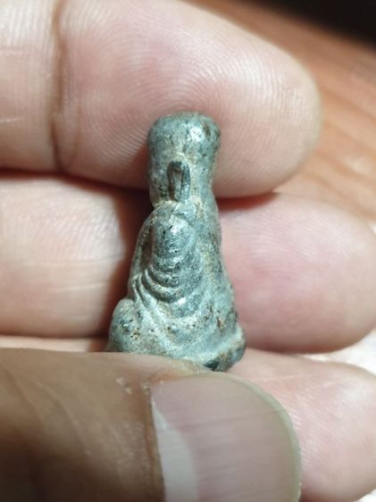 รูปหล่อหลวงพ่อเงิน เนื้อชินตะกั่ว ใต้ฐานฝังตะกรุดทองแดง สภาพ เก่าได้อายุ ไม่ทราบวัดและปีที่ออก รูปที่ 5