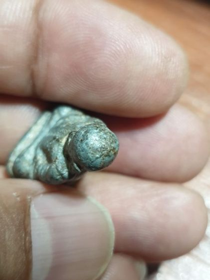 รูปหล่อหลวงพ่อเงิน เนื้อชินตะกั่ว ใต้ฐานฝังตะกรุดทองแดง สภาพ เก่าได้อายุ ไม่ทราบวัดและปีที่ออก รูปที่ 14