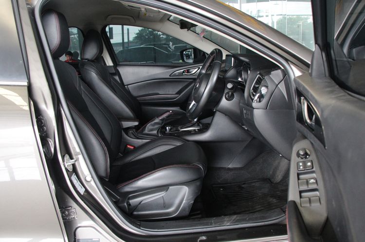 Mazda Mazda3 2015 2.0 S Sports Sedan เบนซิน ไม่ติดแก๊ส เกียร์อัตโนมัติ น้ำตาล รูปที่ 3