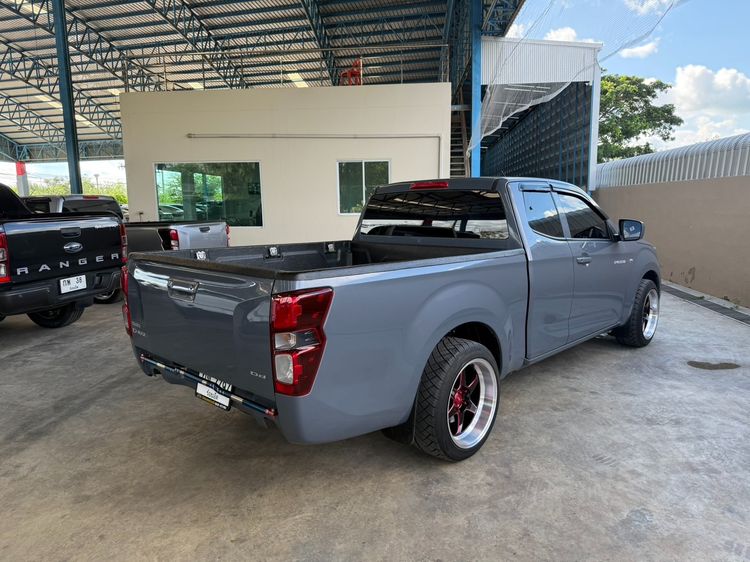 Isuzu D-MAX 2023 1.9 S Pickup ดีเซล ไม่ติดแก๊ส เกียร์ธรรมดา เทา รูปที่ 3