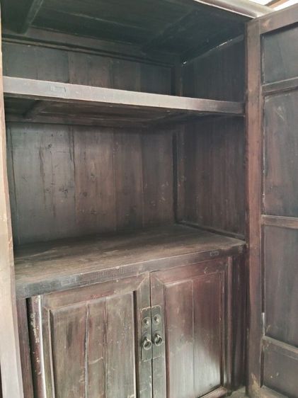 ตู้โชร์จีนปั้นลักแกะลายของโบราณสภาพดี รูปที่ 5