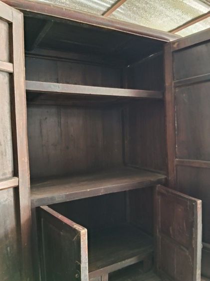 ตู้โชร์จีนปั้นลักแกะลายของโบราณสภาพดี รูปที่ 4