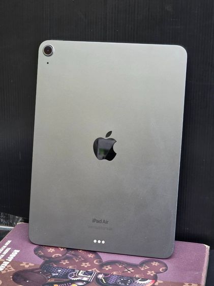 iPad Air 5 (รุ่น Wi-Fi) 64GB Space Gray • สภาพดี แบตยังแน่น พร้อมใช้งาน รูปที่ 2