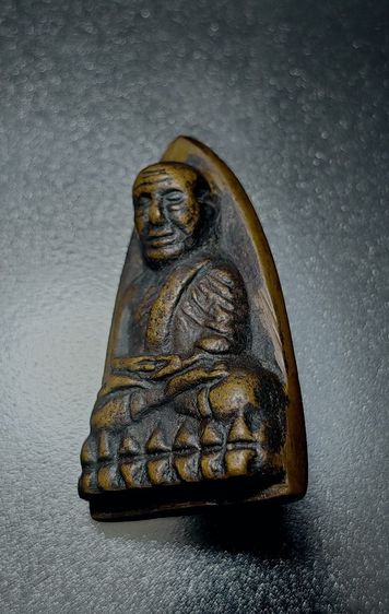 หลวงปู่​ทวด​ รูปหล่อ​เตารีด​ ปี​05​ พิมพ์​เอ​ หล่อ​ ล่ำ​ คม​ ชัด​ จัดไปได้เลยลูก รูปที่ 9