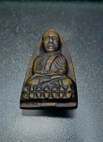 หลวงปู่​ทวด​ รูปหล่อ​เตารีด​ ปี​05​ พิมพ์​เอ​ หล่อ​ ล่ำ​ คม​ ชัด​ จัดไปได้เลยลูก รูปที่ 8