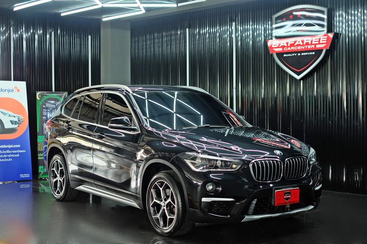 รถ BMW X1 2.0 sDrive18d xLine สี ดำ