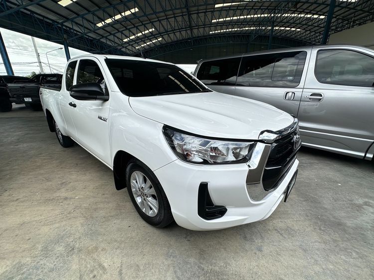 Toyota Hilux Revo 2023 2.4 Z Edition Entry Pickup ดีเซล ไม่ติดแก๊ส เกียร์อัตโนมัติ ขาว รูปที่ 2