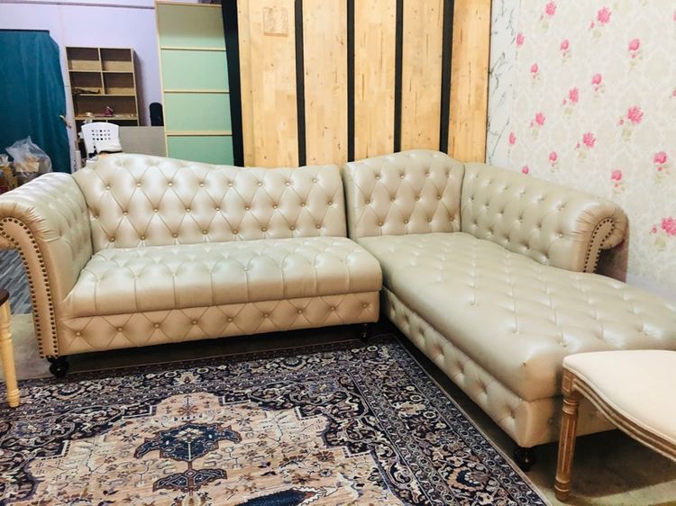 โซฟาหลุยส์ สีครัม สวยหรูสภาพดีมาก รูปที่ 3