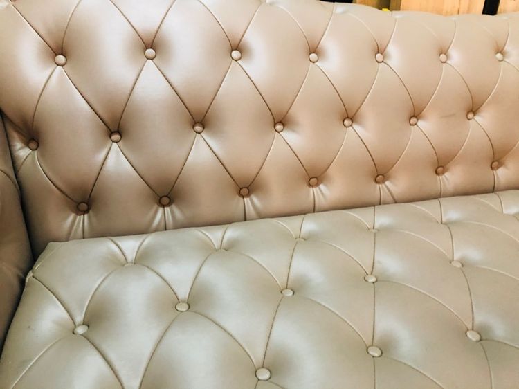 โซฟาหลุยส์ สีครัม สวยหรูสภาพดีมาก รูปที่ 5