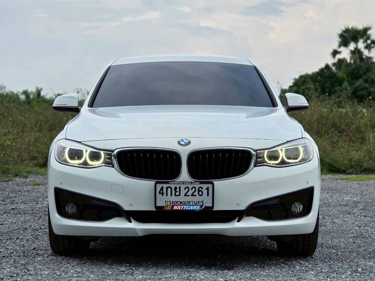 BMW Series 3 2015 320d Sedan ดีเซล ไม่ติดแก๊ส เกียร์อัตโนมัติ ขาว รูปที่ 2