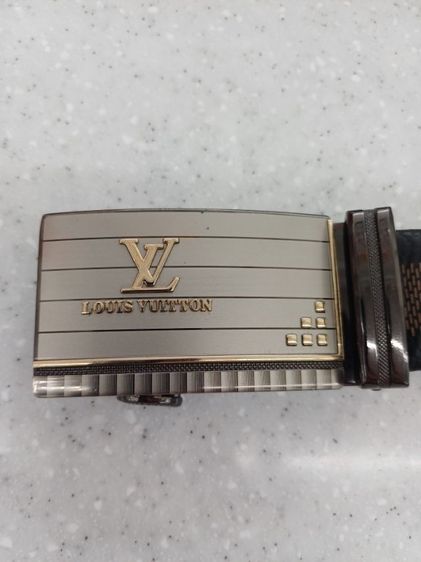 เข็มขัด Gucci และ Louis Vuitton จะขาย Gucci มีกล่องให้ด้วย ทั้งคู่ ยาว 43 " อยู่เชียงใหม่ ครับ  รูปที่ 10