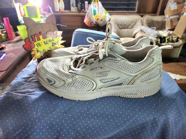 ขายเหมารองเท้า 100 กว่าคู่ รูปที่ 17